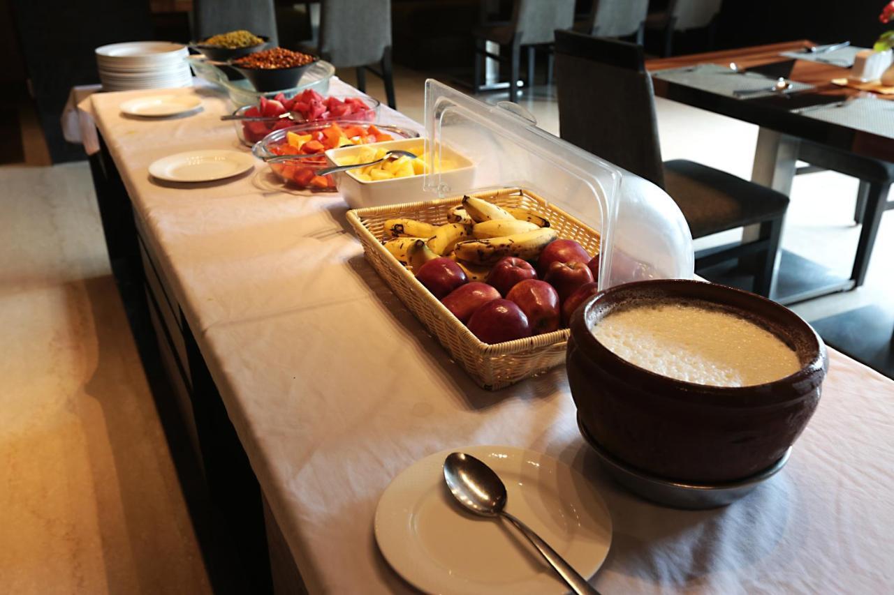 Hotel The Manor - A Boutique Hotel จอร์ฮัต ภายนอก รูปภาพ