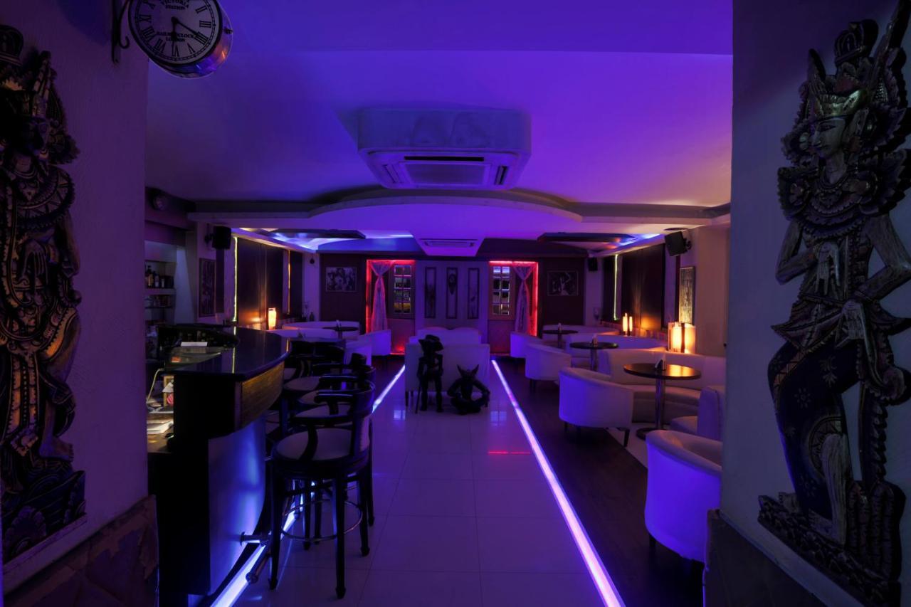 Hotel The Manor - A Boutique Hotel จอร์ฮัต ภายนอก รูปภาพ
