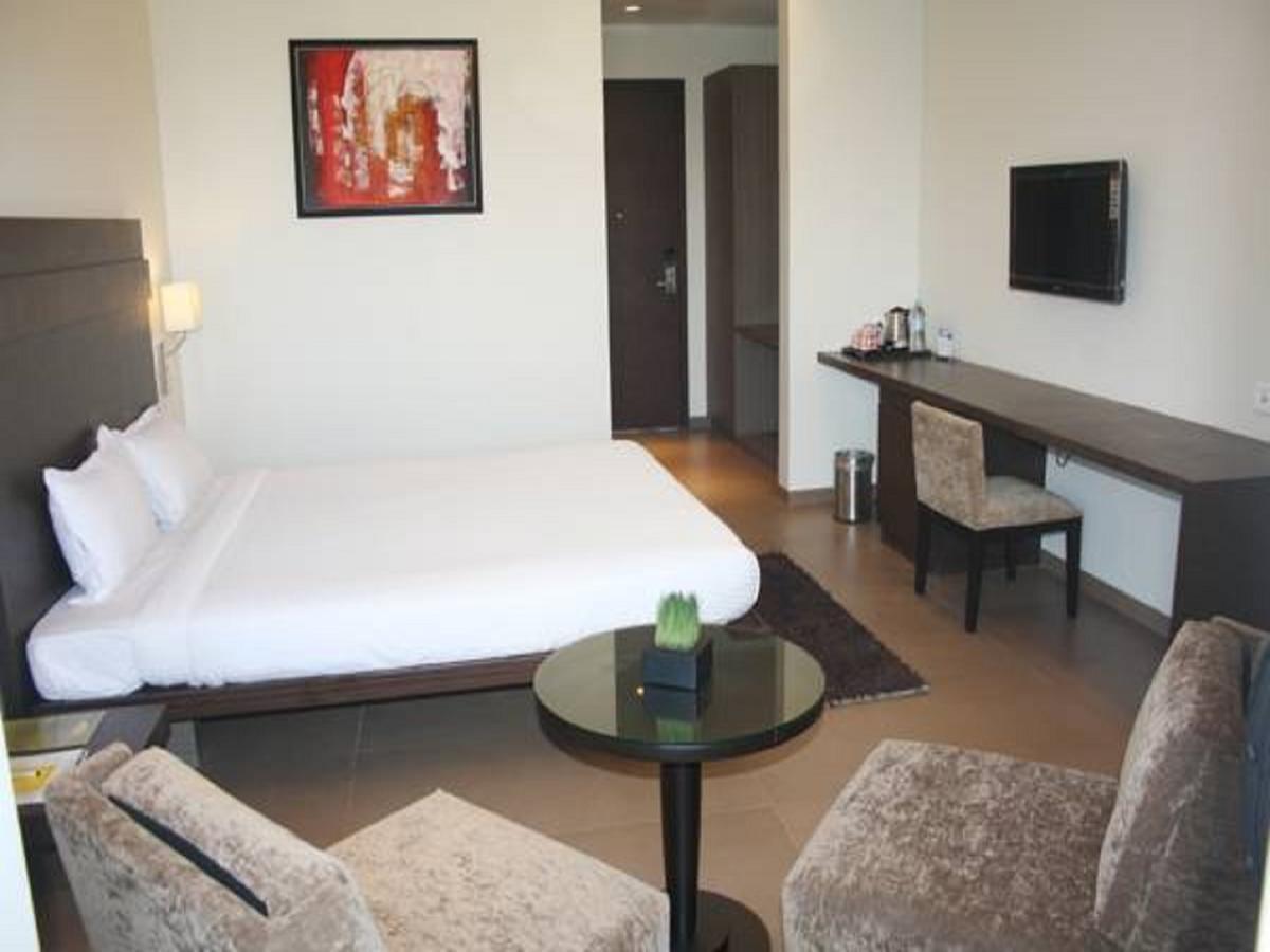 Hotel The Manor - A Boutique Hotel จอร์ฮัต ภายนอก รูปภาพ