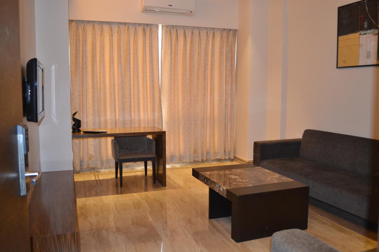 Hotel The Manor - A Boutique Hotel จอร์ฮัต ภายนอก รูปภาพ
